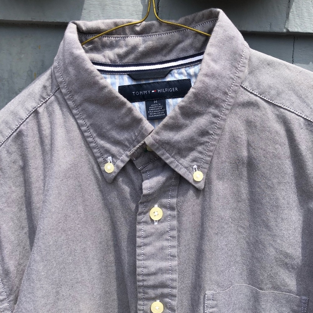 Tommy Hilfiger button up